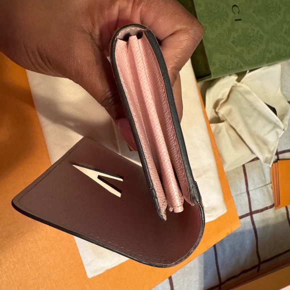 Authentic LV twist wallet - Picture 8 of 12